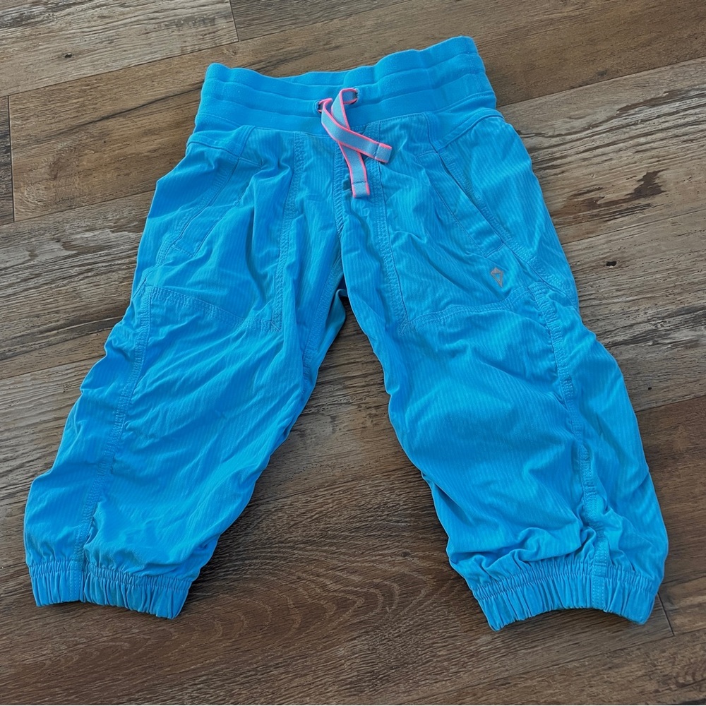 Ivivva turquoise studio crop dance athletic pants 4
